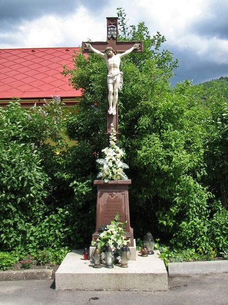 Kríž v Dlhom Poli