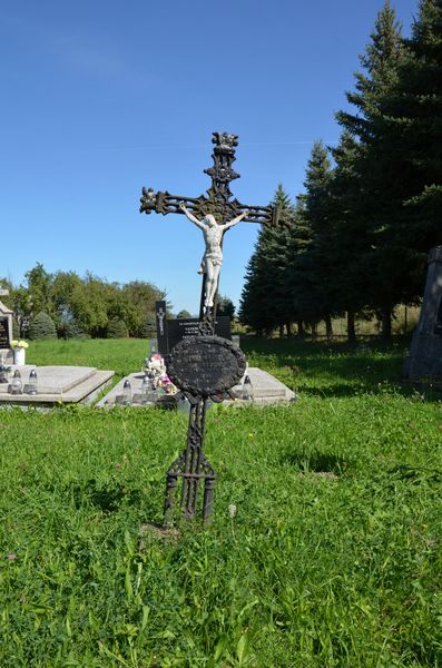 Kríže na cintoríne v Rašove