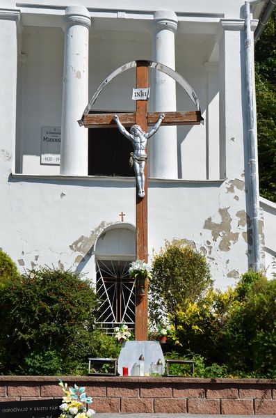 Kríž na cintoríne v Maršovej 