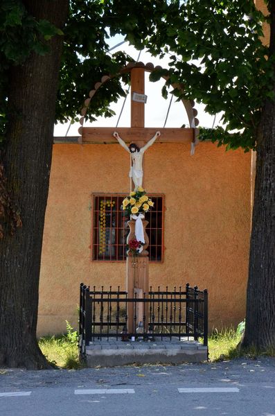 Drevený kríž v Štiavniku