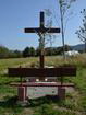 Drevený kríž pri krížovej ceste