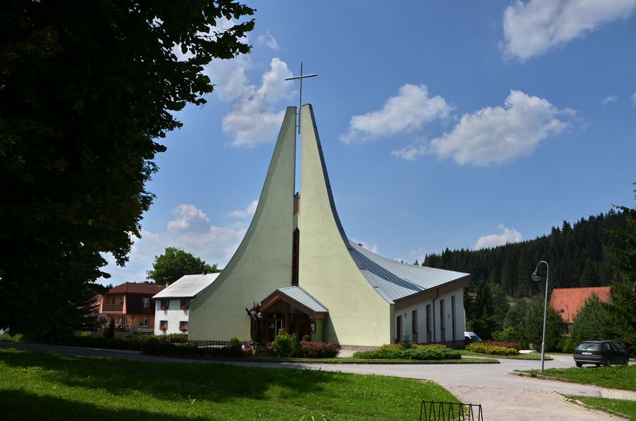 Kostol sv. Petra a Pavla Čierne