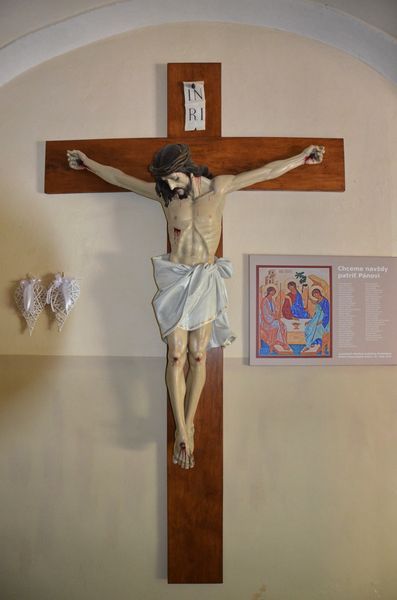 Kríž v kostole v Skalitom