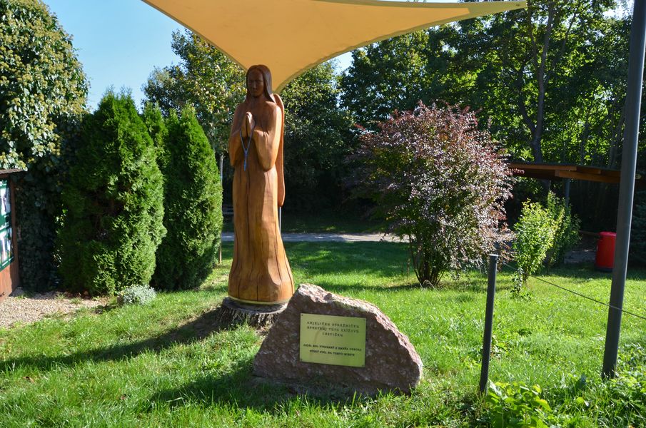 Socha anjela v Kameničanoch