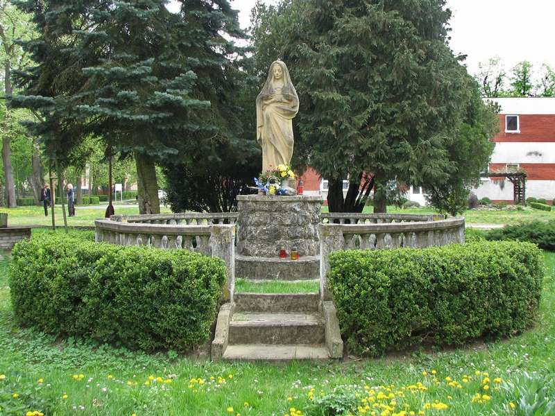 Socha Panny Márie v Ladcoch
