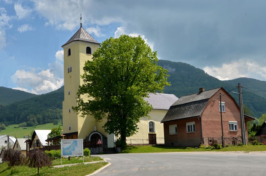 Farský kostol Zliechov