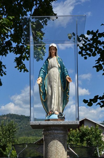 Socha Panny Márie u Kanderov