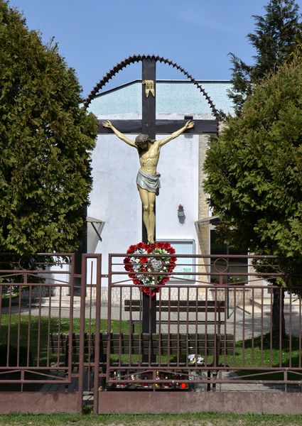 Kríž na cintoríne v Radoli