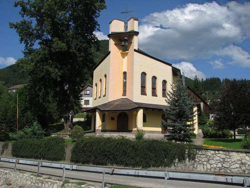 Farský kostol v Snežnici