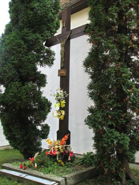 Kríž v Turanoch