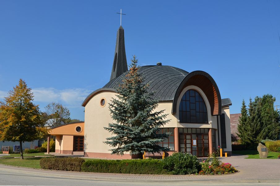 Kostol v Dolnom Moštenci