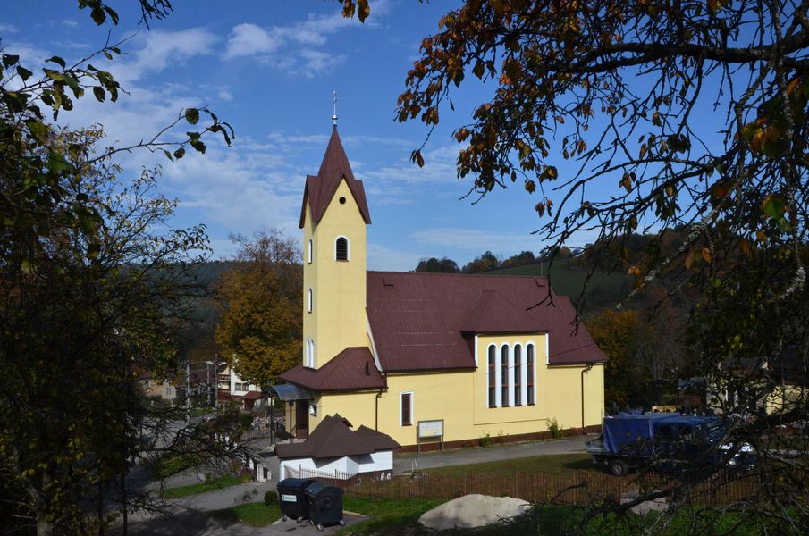 Kostol v Hornom Moštenci