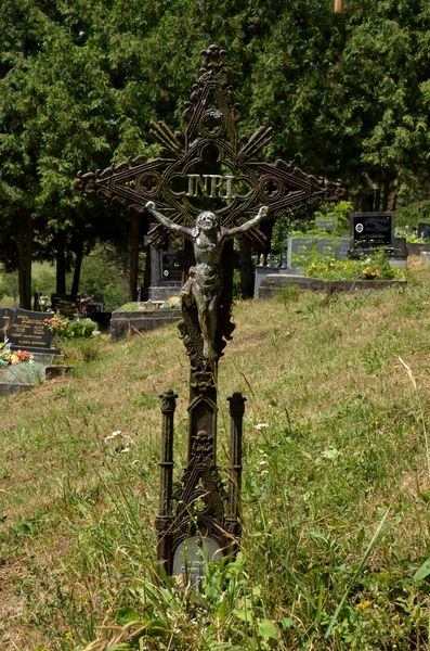 Kríž na cintoríne v Podskalí