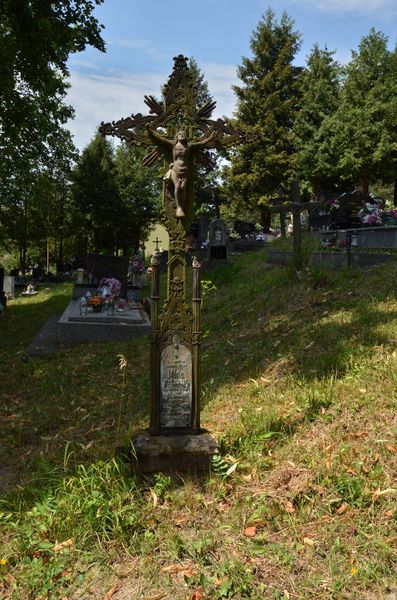 Kríž na cintoríne v Podskalí