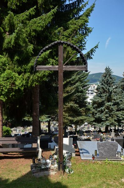 Kríž na starom cintoríne 