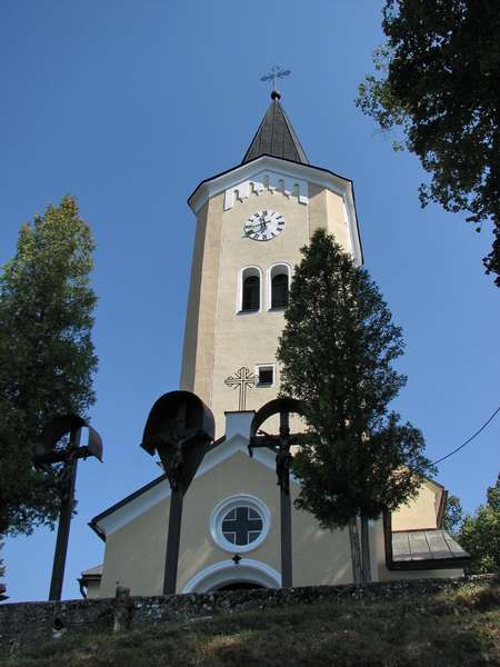Farský kostol v Pružine