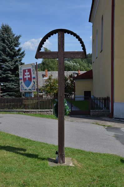 Drevený kríž v Udiči