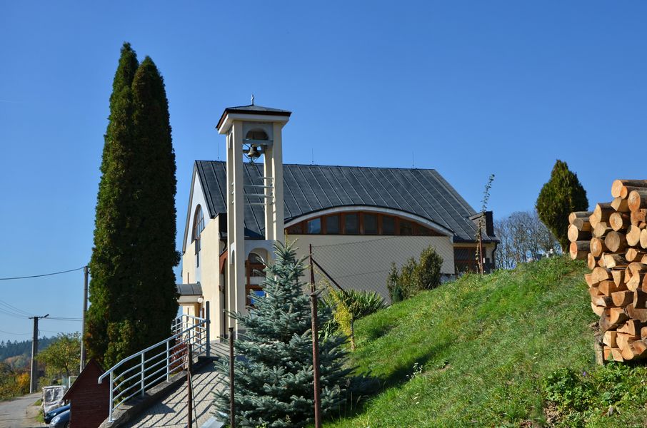  Kostol sv. Jozefa v Podmaníne  