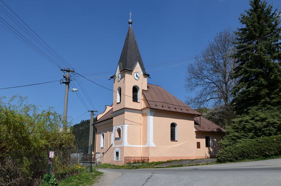 Kaplnka sv. Anny v Prečíne