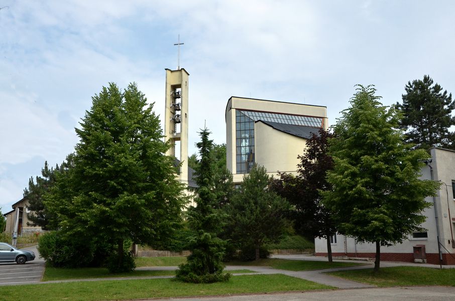 Farský kostol vo Sverepci 
