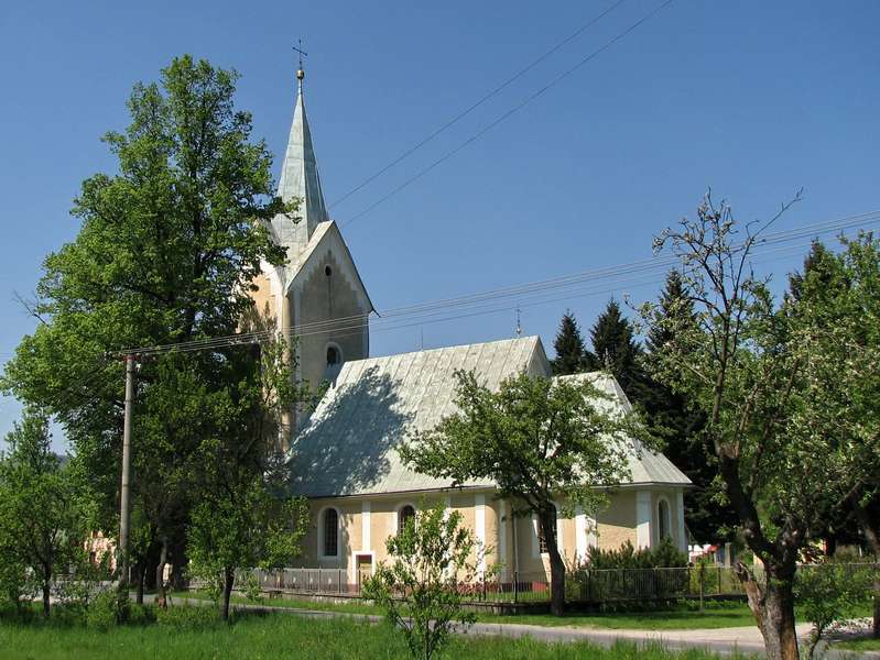 Farský kostol Lúky
