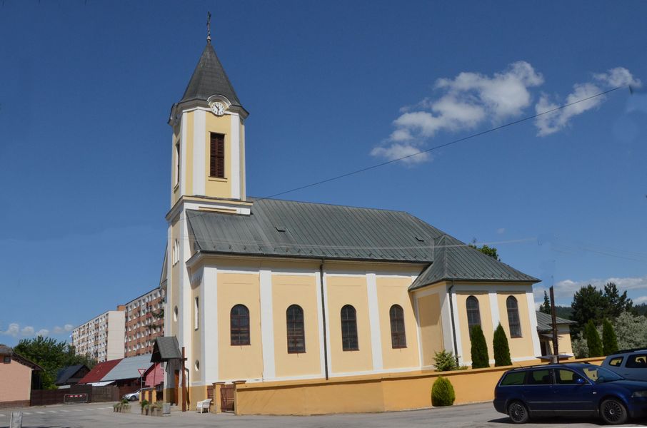 Kostol v Lednických Rovniach