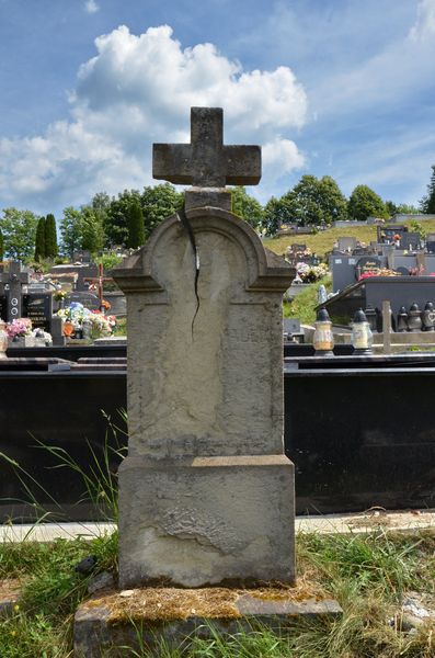 Kríž na cintoríne v Lysej pod M. 