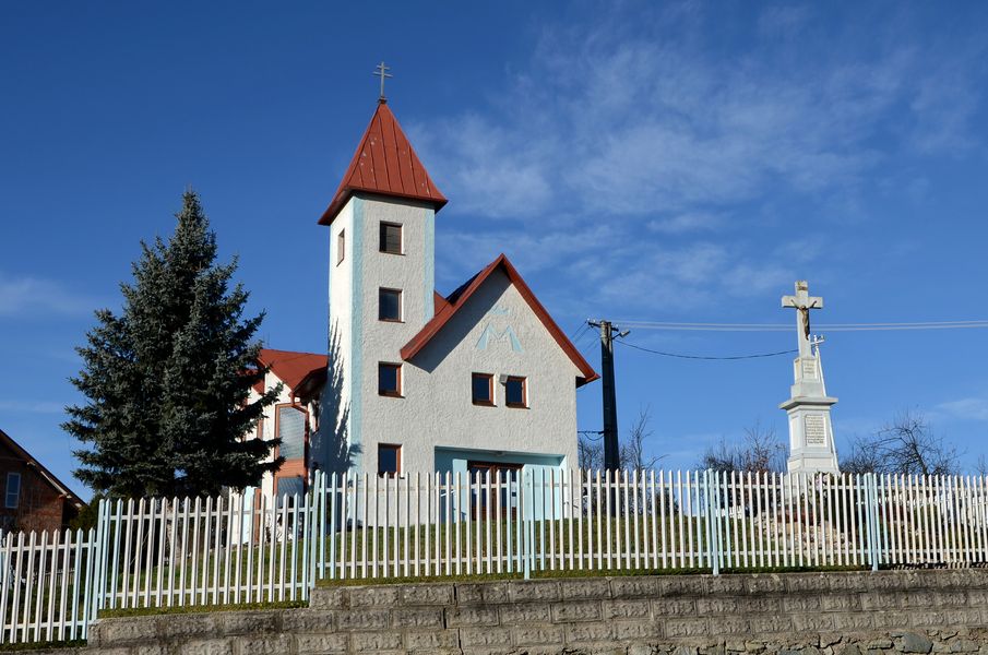 Kostol Panny Márie v Brezanoch