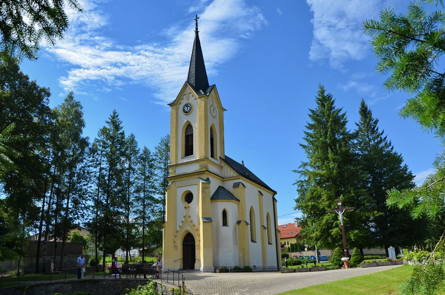 Kostol v Rajeckých Tepliciach