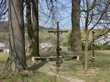 Kríž na cintoríne v Poluvsí
