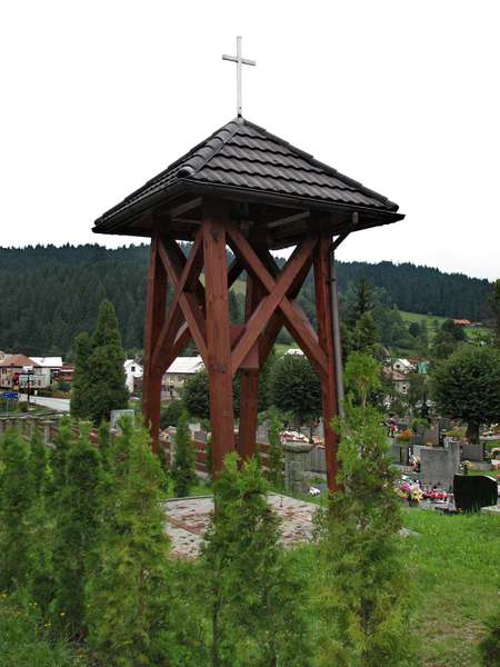 Zvonica v Makove
