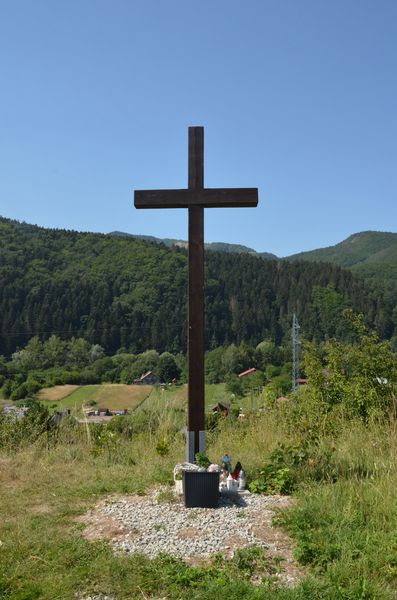 Kríž na kalvárii v Nezb. Lúčke