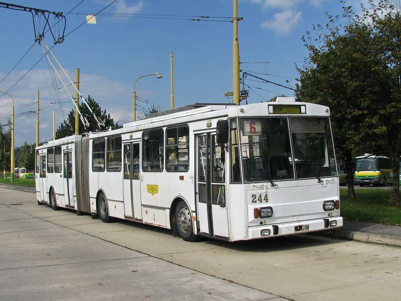Trolejbus Škoda 15Tr ev. č. 244