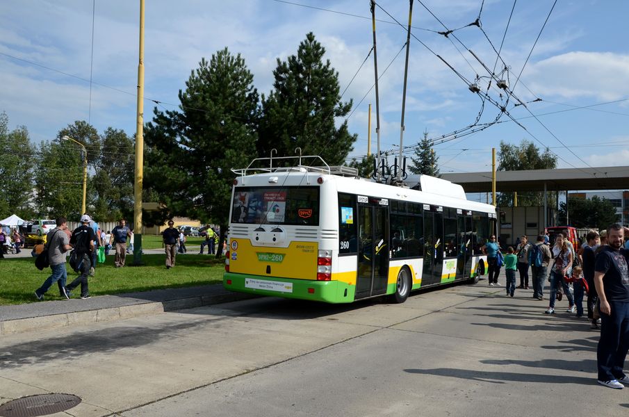 Trolejbus Škoda 30 Tr SOR ev. č. 260 