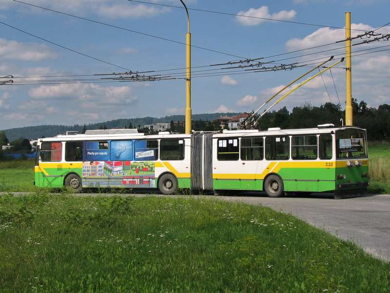 Trolejbus Škoda 15TrM ev. č. 232