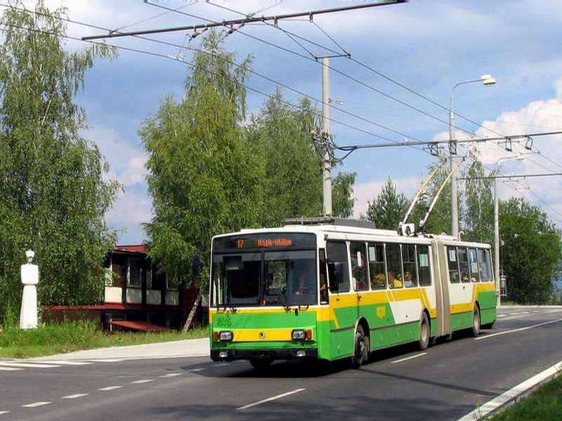 Trolejbus Škoda 15TrM ev. č. 235