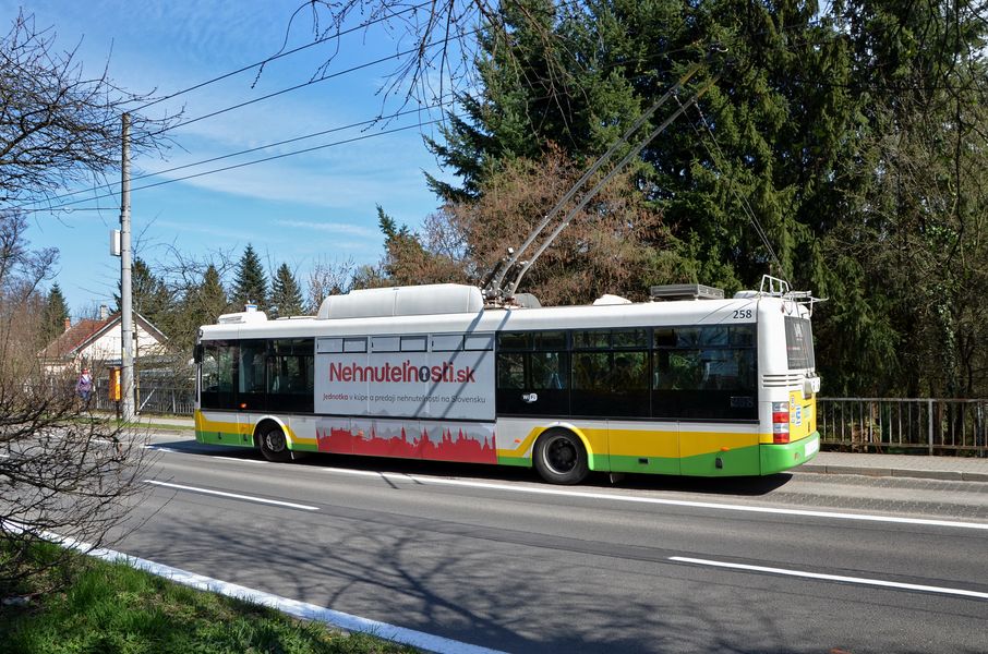 Trolejbus Škoda 30 Tr SOR ev. č. 258