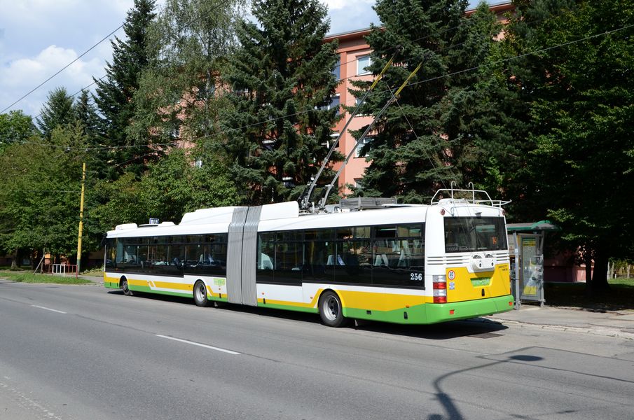 Trolejbus Škoda 31 Tr SOR ev. č. 256