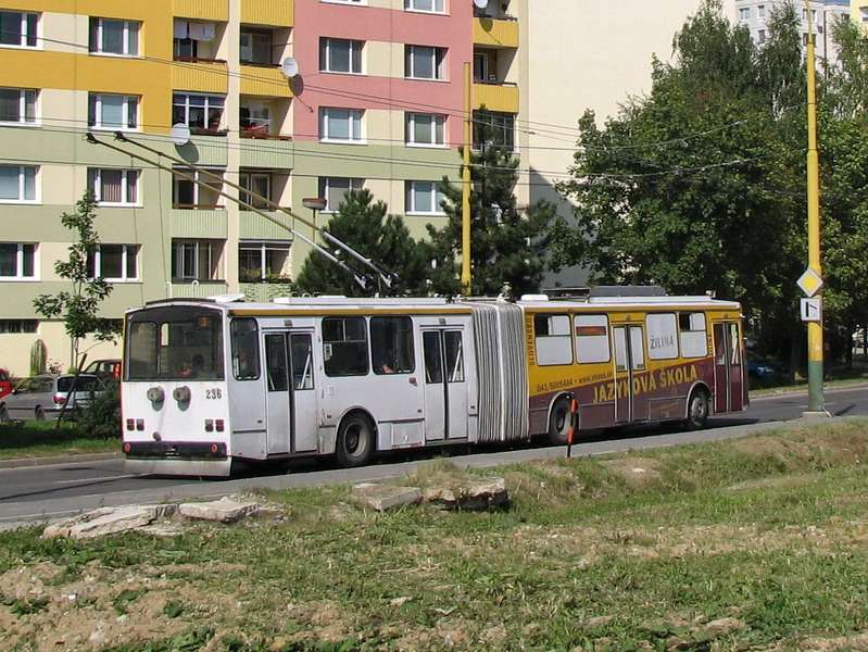 Trolejbus Škoda 15TrM ev. č. 236
