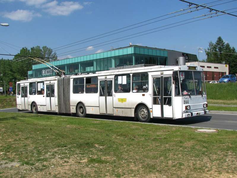 Trolejbus Škoda 15Tr ev. č. 244