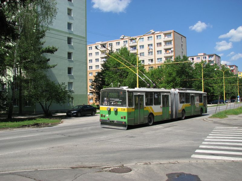 Trolejbusová trať na Hlinskej ul.