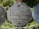 Anton Turk, obranca