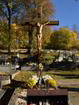 Kríž na cintoríne v Budatíne