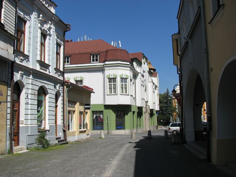 The building, Hodžova (EN)