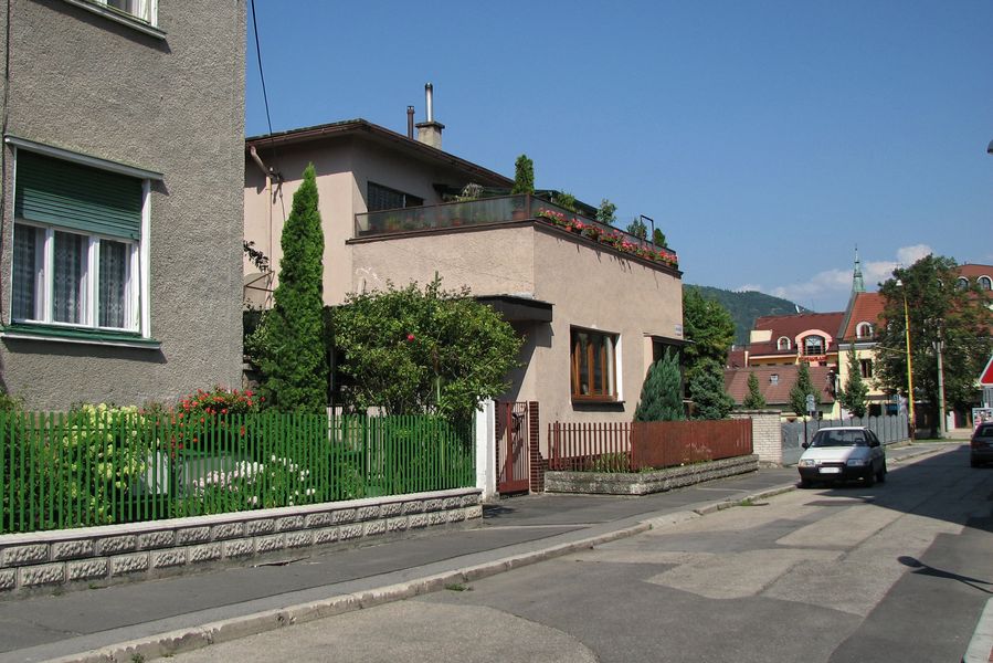 58 Villa of Šimur Stein (EN)