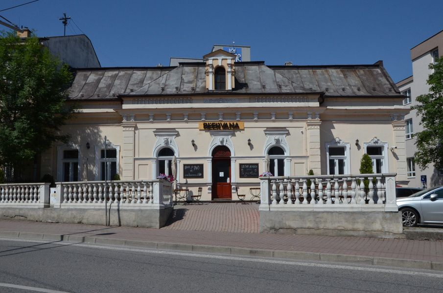 Villa on Kuzmány Street 8 (EN)
