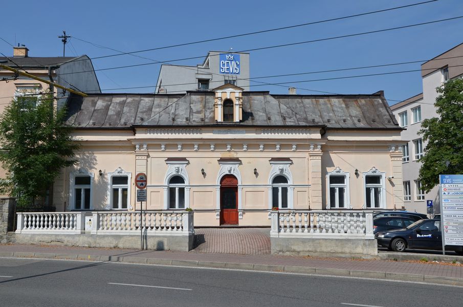 Villa on Kuzmány Street 8 (EN)