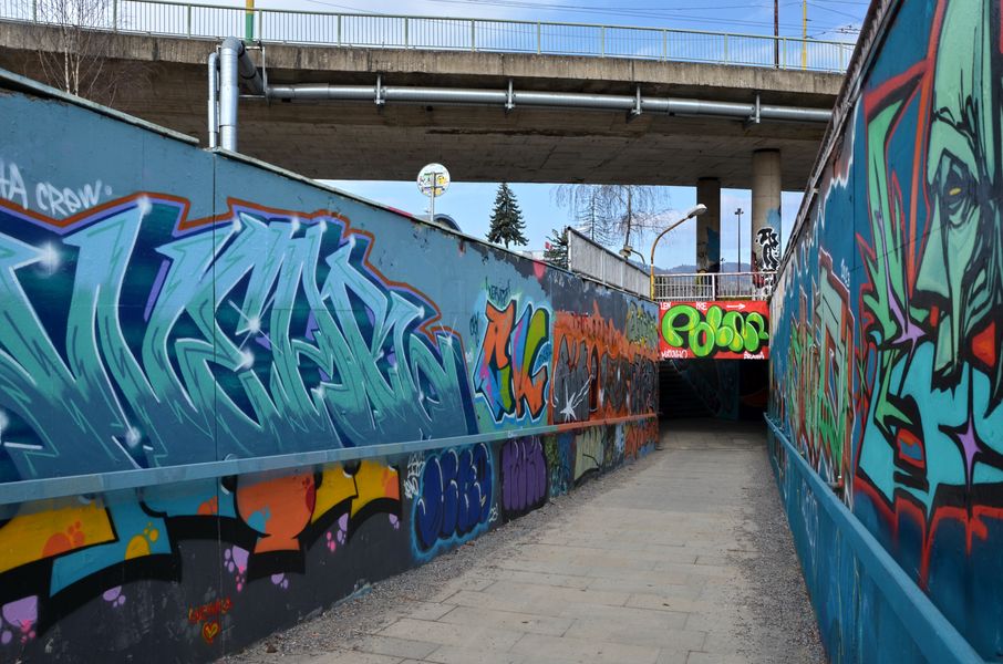 Graffiti v podchode Rondel