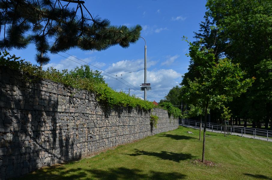 Gabionový múr v Parku Ľ. Štúra