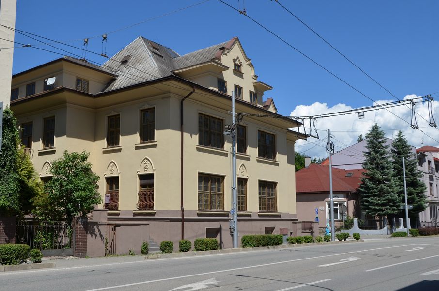 Sternov dom na ulici Kálov 
